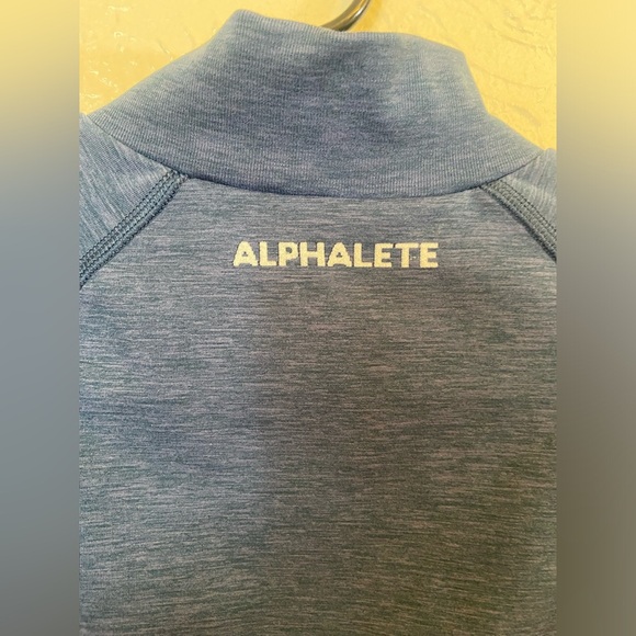 Alphalete sweater - Picture 7 of 10